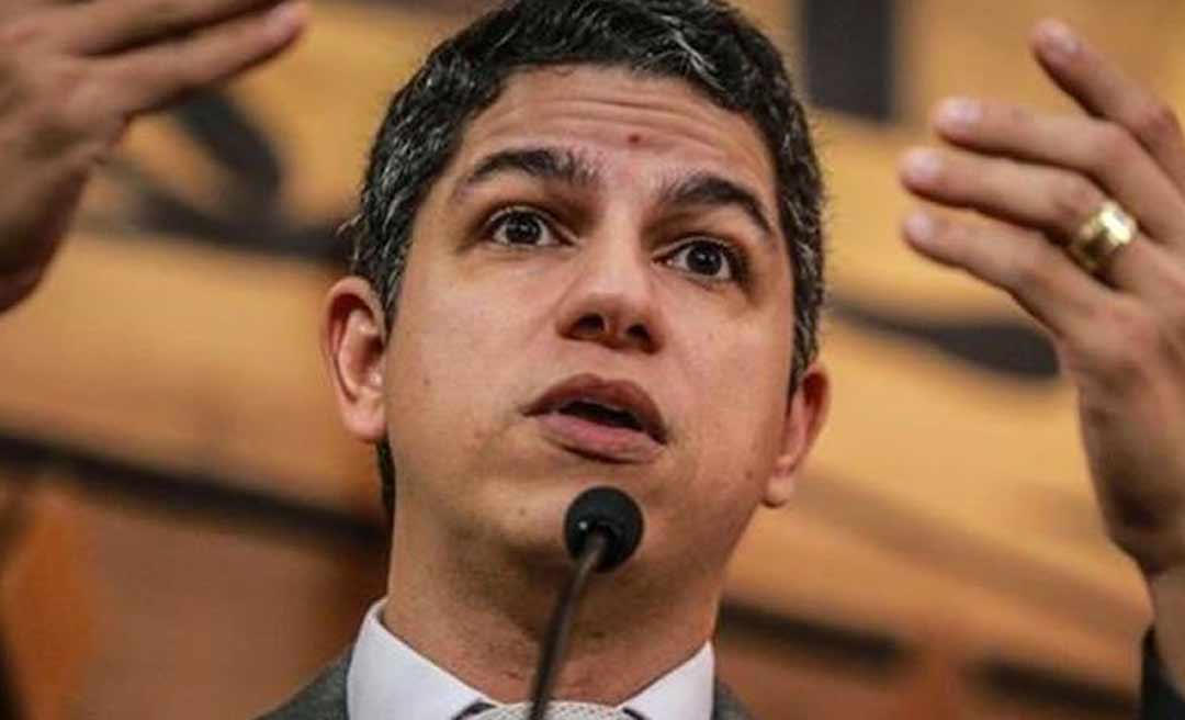 Calegário diz estar preocupado com a demissão de 200 comissionados às vésperas do Natal