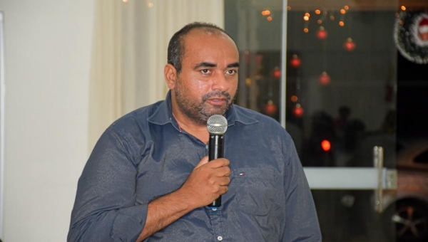 Após quatro meses de gestão, Clodoaldo se prepara para deixar o cargo com 79,2% de aprovação 