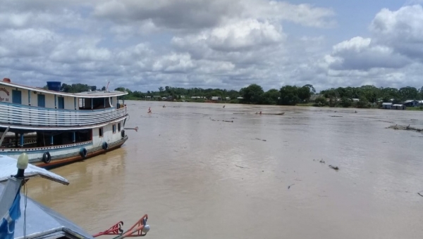 Em Cruzeiro do Sul, Rio Juruá chega a 11,95 metros e ultrapassa a cota de alerta