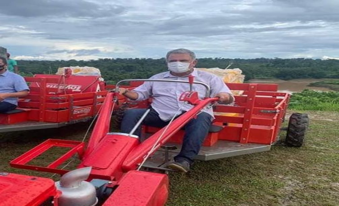 Petecão deu a largada ao governo: vai se afastar do Senado por quatro meses e reforça peregrinação pelo interior