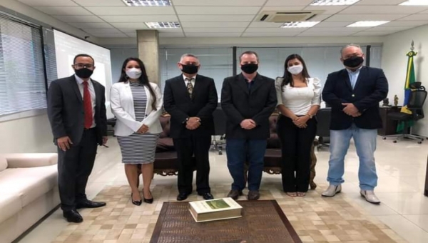 Pedro Longo participa de assinatura de termo de cooperação entre Procon e Judiciário e destaca benefício ao consumidor acreano