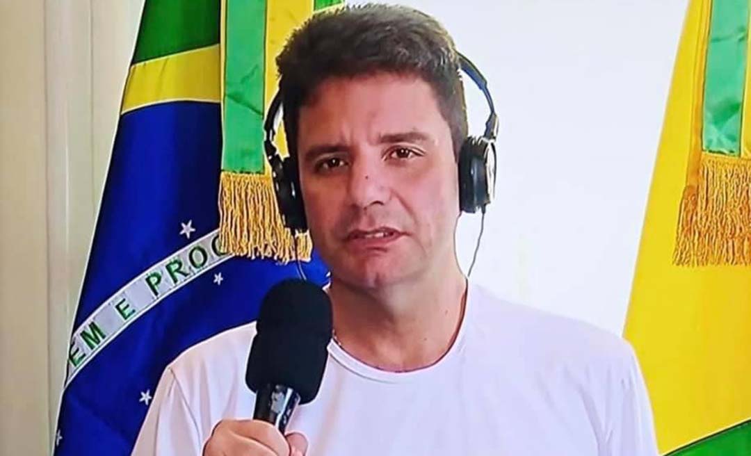 Frase de Gladson que virou meme é tema de campanha “vacina #mimdêqueeutomo”