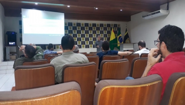 Cúpula da Segurança Pública do Acre se reúne para discutir estratégias de combate à criminalidade