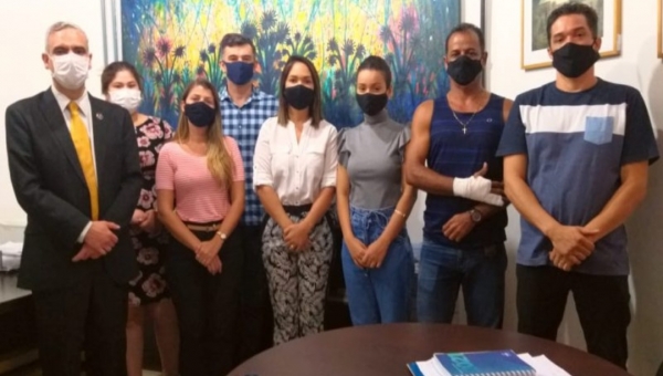 Marfisa Galvão se reúne com diretor da gestão anterior para definir transição na FGB