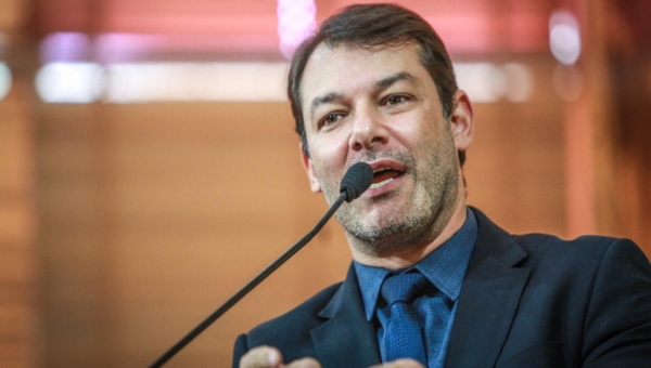 Governo do Acre publica no Diário Oficial projeto de lei de autoria de Roberto Duarte