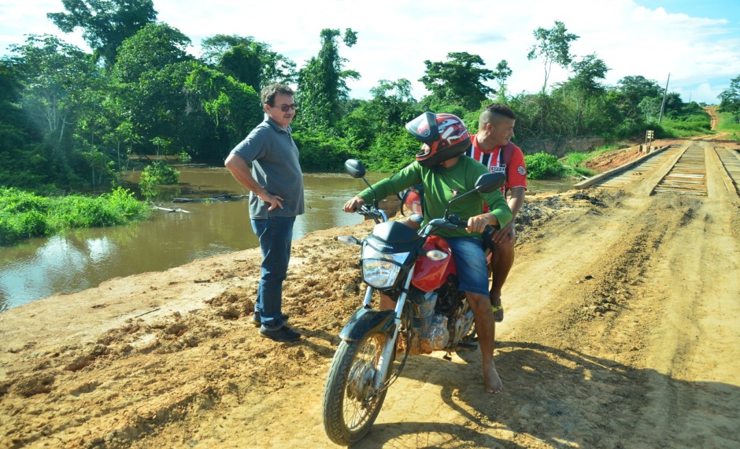 Piaba visita moradores do Assentamento Moreno Maia