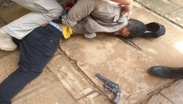 Dupla de acreanos tenta assaltar casa de câmbio em Cobija e foge sem nada; um foi preso