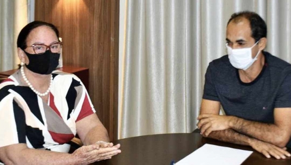 Em agenda no Juruá Vanda Milani conhece cidades isoladas e cobra execuções de projetos