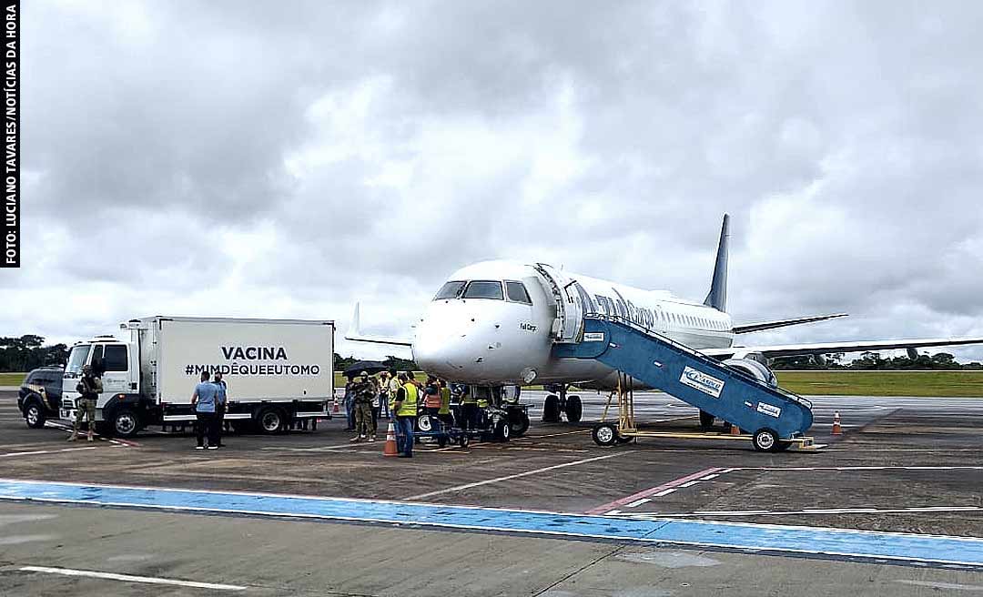 Chegam ao Acre as primeiras vacinas Oxford/AstraZeneca anticovid