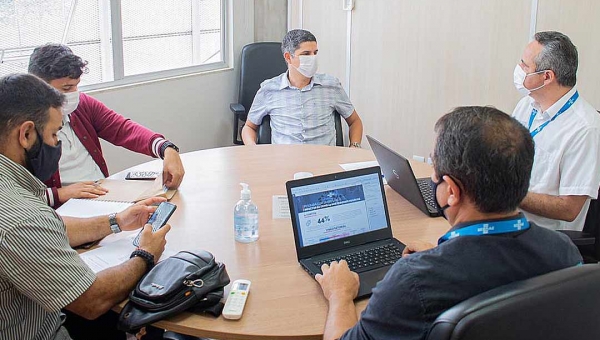 Calegário e Sebrae fecham parceria em projeto que isentará micro e pequenos empresários de várias taxas e impostos