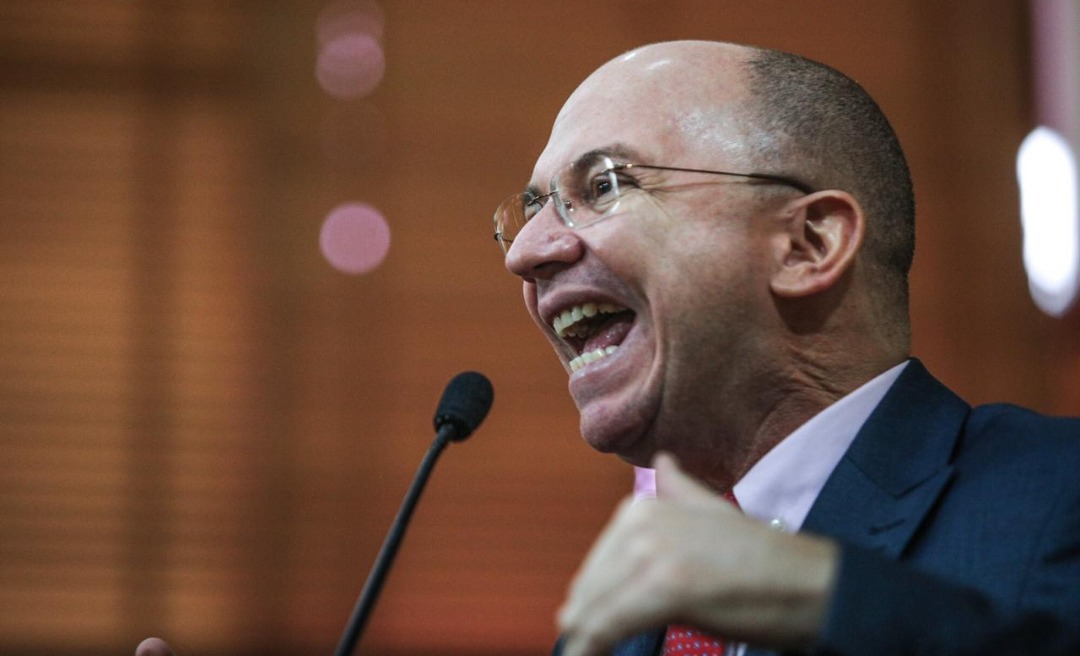 Gehlen Diniz diz que Bolsonaro “cometeu um crime contra o povo brasileiro” na condução da pandemia