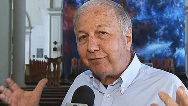 Padre Massimo lamenta faixa vermelha, mas diz que não houve falta de aviso: "Cansei de alertar"