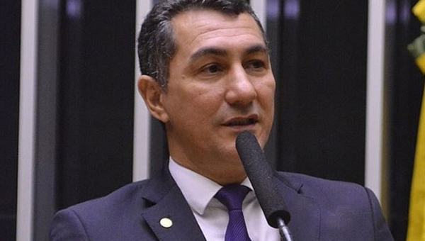 Jesus Sérgio solicita ao Governo Federal o retorno do auxílio emergencial para março