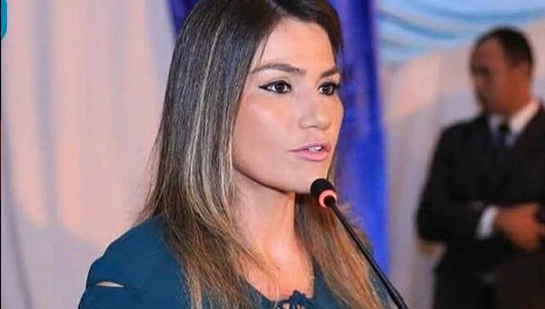 Jéssica Sales pede ao Ministro da Saúde a remoção de pacientes graves acometidos pela covid-19 para outros estados