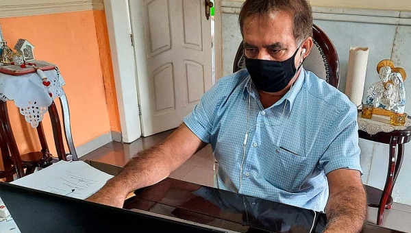 "Minha filha e meu genro tiveram seu apartamento invadido e danificado", diz Bestene que denuncia truculência policial