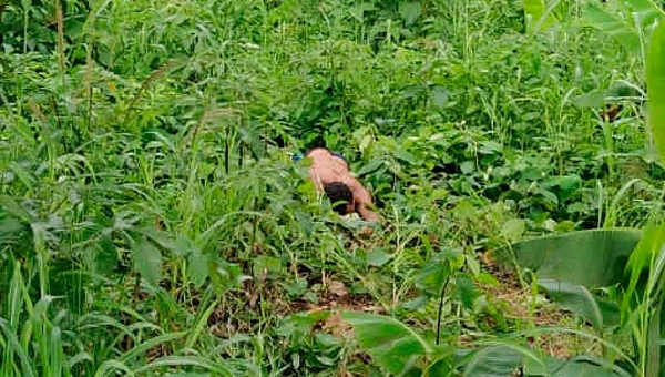 Jovem é encontrado sem vida, com marcas de tortura e corte profundo no pescoço