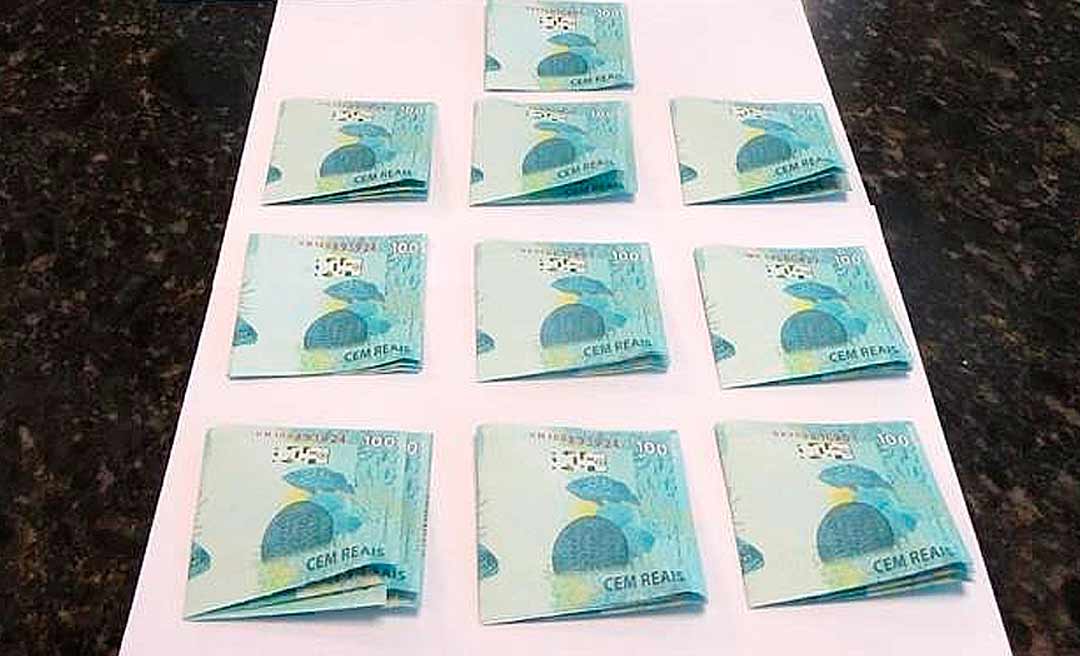 Mulher é presa pela PF recebendo correspondência com cédulas falsificadas