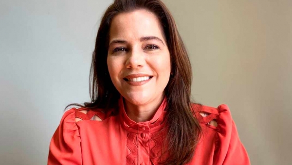 Mara Rocha solicita doses suplementares de vacina para estudantes de medicina que combatem a covid-19