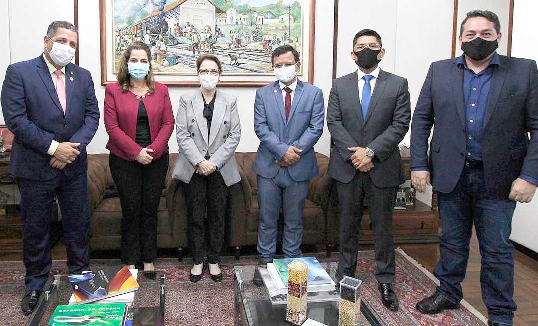 Major Rocha e Mara Rocha reivindicam auxílio para produtores rurais e ribeirinhos afetados pela cheia dos rios do Acre