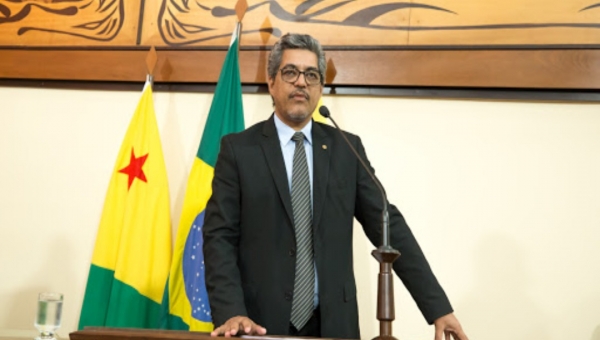 Edvaldo quer colocar Seplag, PGE e Bombeiros para discutir sobre aproveitamento do cadastro de reserva da PMAC