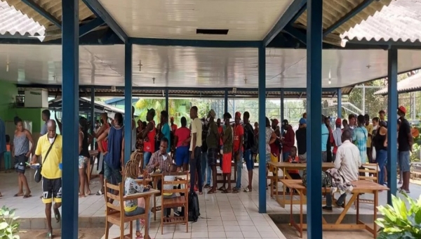 Prefeitura de Assis Brasil suspende testagem para Covid-19 dos imigrantes 