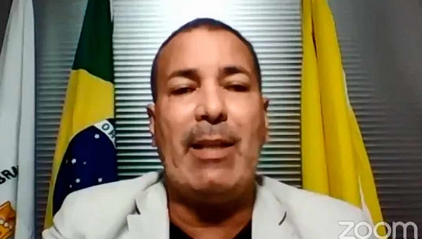Neném “chora” em defesa do cadastro de reserva da Polícia Militar: “eu imploro, governador”