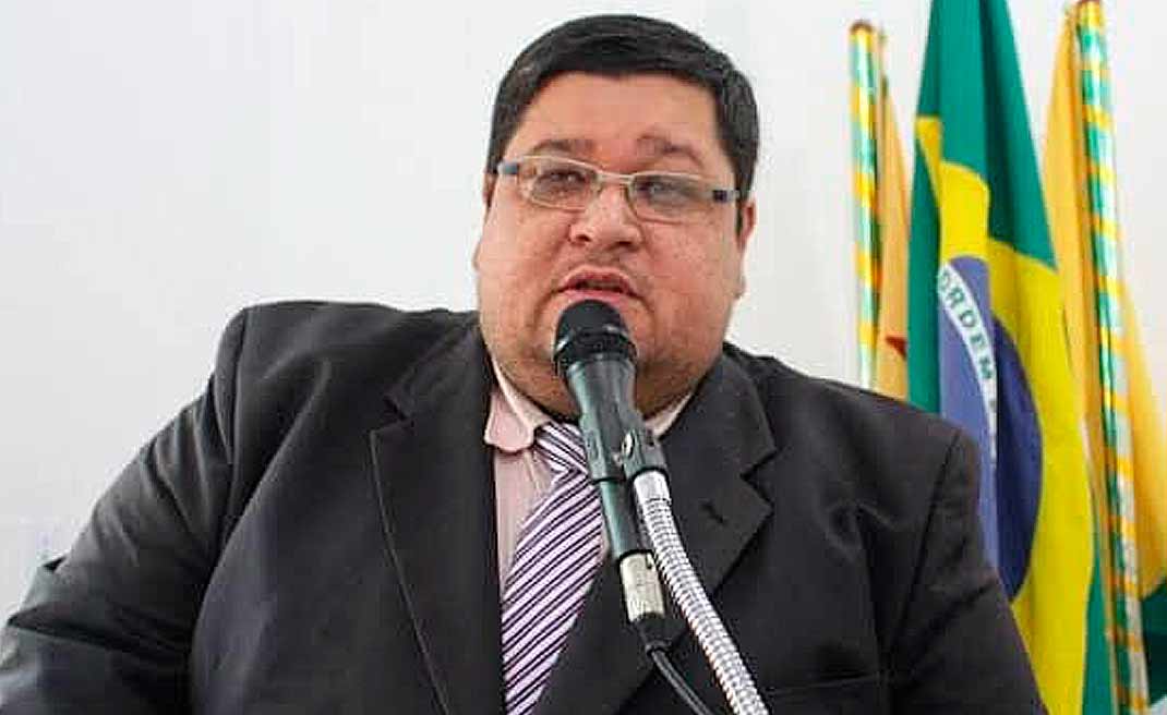 Vereador Fabrício quer dinheiro da merenda escolar transformado em cestas básicas para famílias carentes
