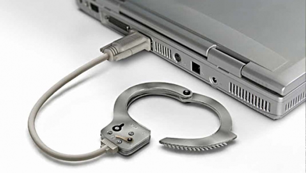 Policia Civil cumpre mandados e recupera objetos furtados da vítima