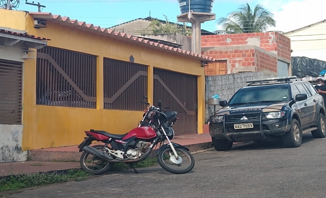 Casa do vereador Fábio Araújo é alvo de busca e apreensão da Polícia Federal