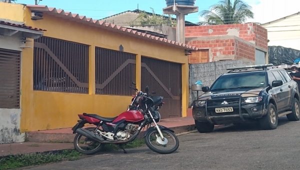 Casa do vereador Fábio Araújo é alvo de busca e apreensão da Polícia Federal