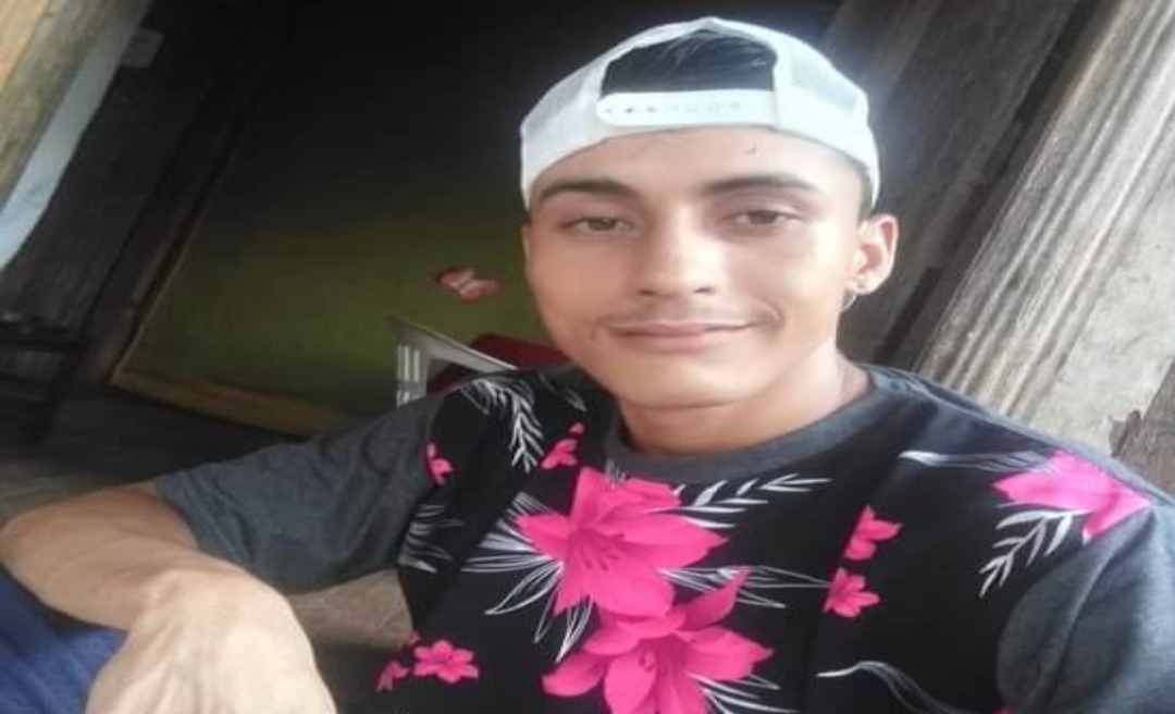 Criminosos roubam celular de trabalhador e não satisfeitos atiram 4 vezes contra a vítima