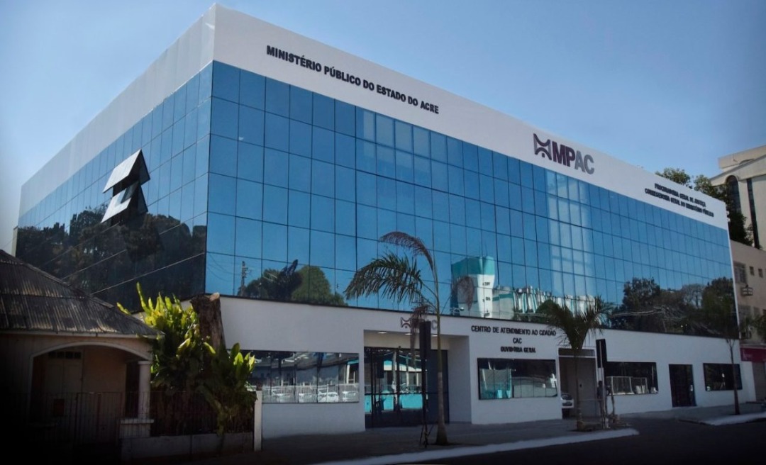 Ministério Público investiga se professores estão cumprindo carga-horária de aulas virtuais