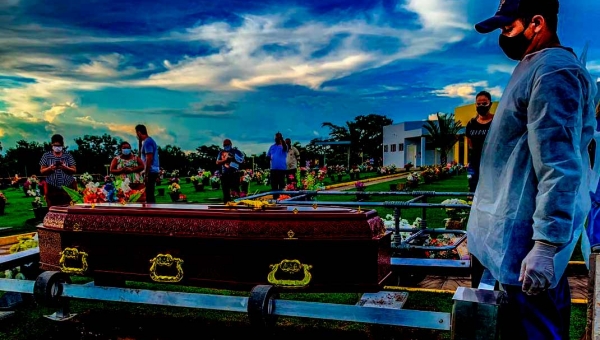 Acre registrou 13 mortes por covid-19 nas últimas 24 horas