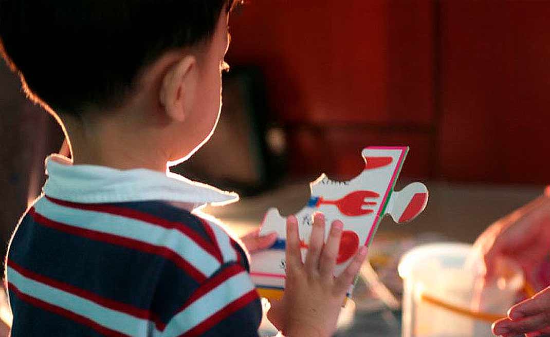 Mães relatam avanços e desafios para crianças autistas na pandemia