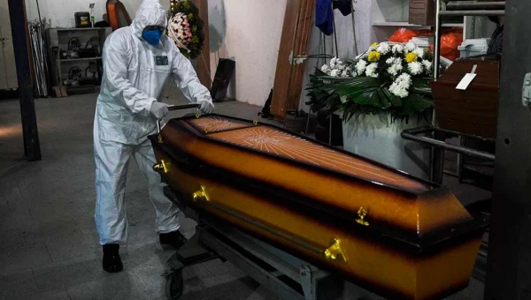 Acre registra 51 mortes pela covid-19 em seis dias e associações ligadas às funerárias alertam para colapso no sistema no País