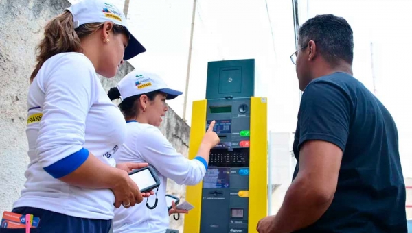 Tião Bocalom manda suspender serviços da Zona Azul em Rio Branco