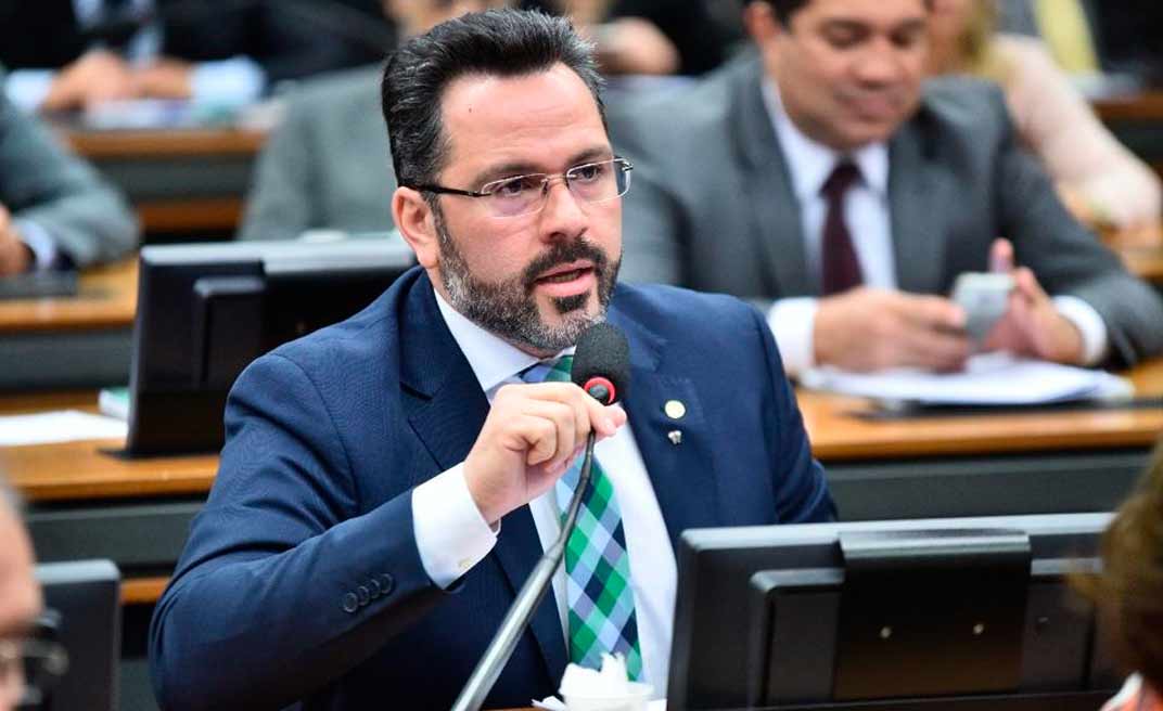 Alan Rick destaca ações na aquisição de equipamentos para os municípios acreanos