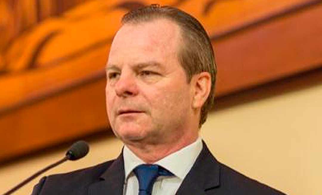 Pedro Longo sai em defesa de Gladson e diz: “as eleições estão em 2º plano para o governador”