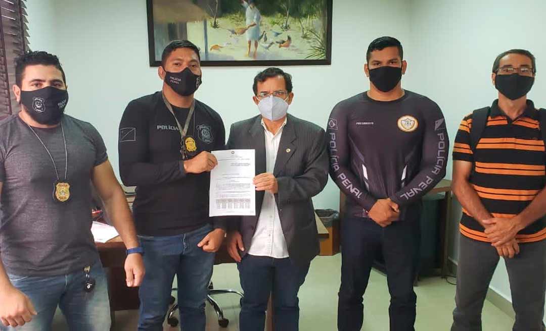 Deputado Gonzaga recebe policiais penais e vai tratar com Gladson sobre equiparação salarial