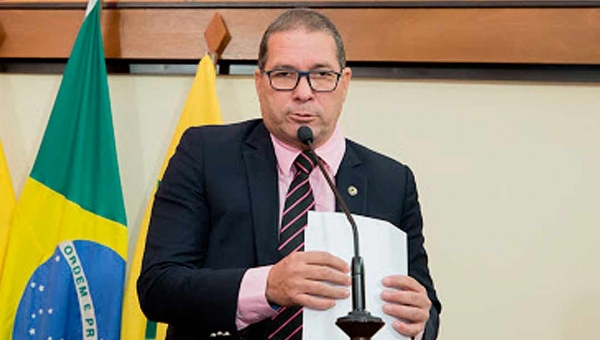 Chico Viga é reeleito presidente da Comissão de Orçamento e Finanças da Aleac