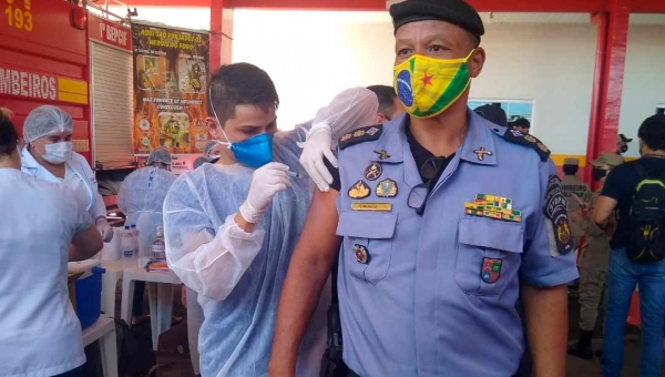 Acre começou a vacinar operadores da Segurança com idade entre 40 e 62 anos