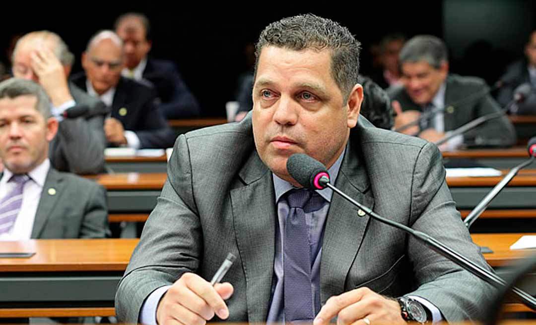 Quatro sargentos ligados a Major Rocha são devolvidos aos quartéis