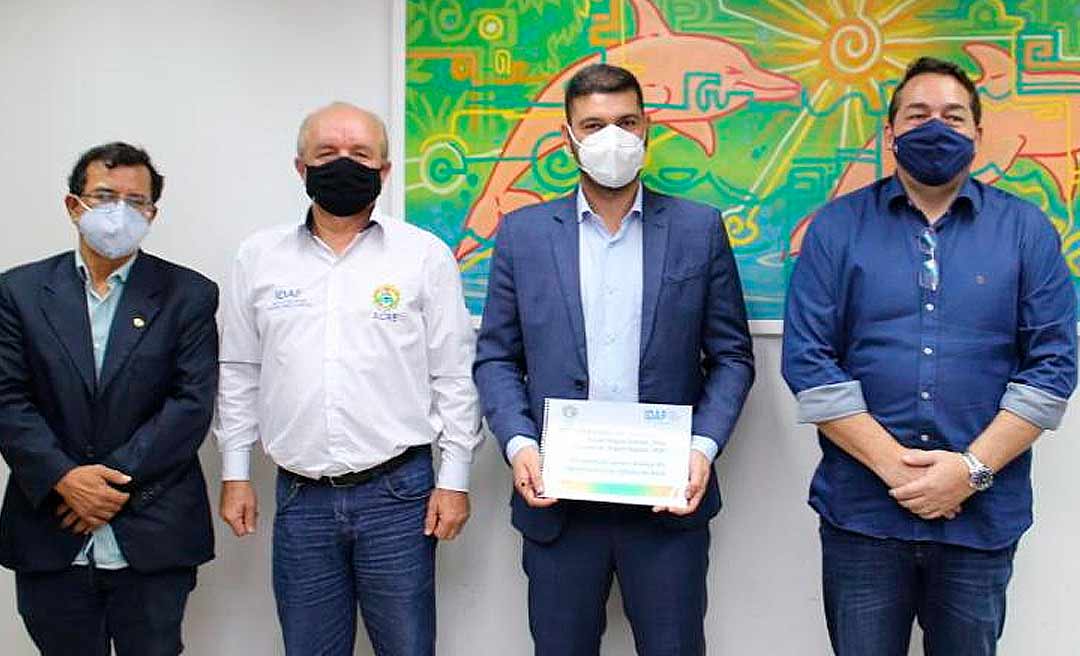 Presidente e primeiro secretário da Aleac agilizam aprovação de projetos que vão beneficiar setor produtivo acreano