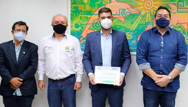 Presidente e primeiro secretário da Aleac agilizam aprovação de projetos que vão beneficiar setor produtivo acreano