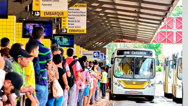 Vereadores desconfiam que Bocalom usa projeto social para injetar R$ 1, 344 milhão em empresas de ônibus