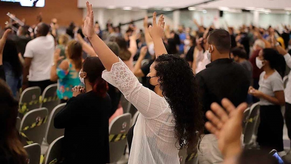 Por conta da pandemia, governo vai manter igrejas fechadas para celebrações aos finais de semana