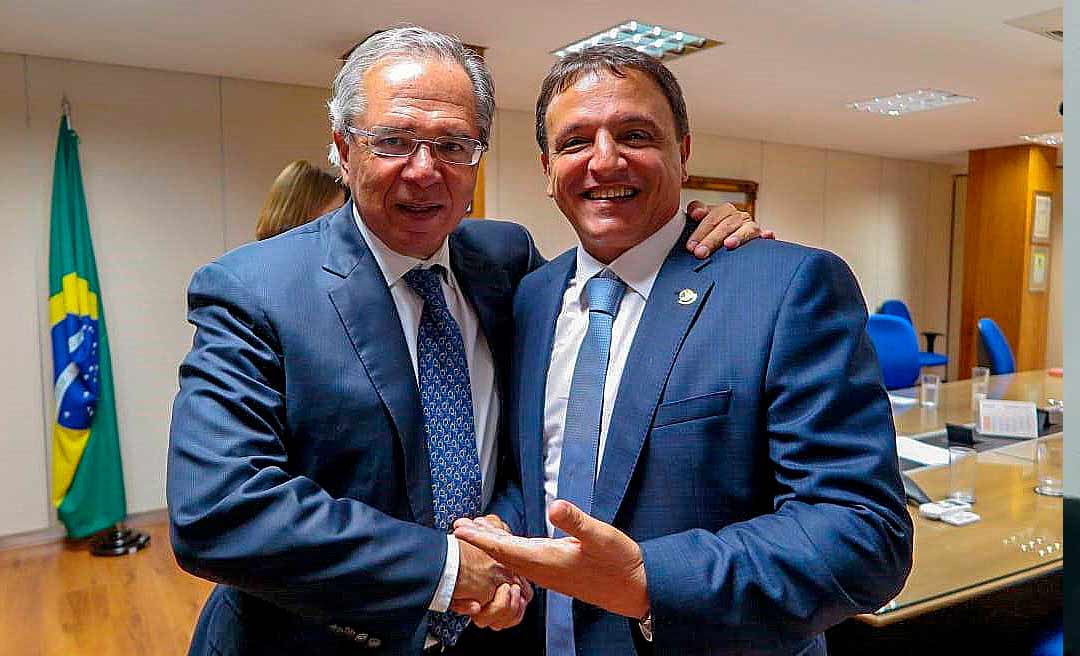 'Paulo Guedes não poderia ter feito o que fez', diz relator do Orçamento, Marcio Bittar