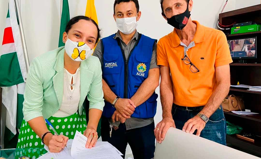 Prefeita de Tarauacá revoga parte do decreto que permitia celebrações religiosas aos finais de semana