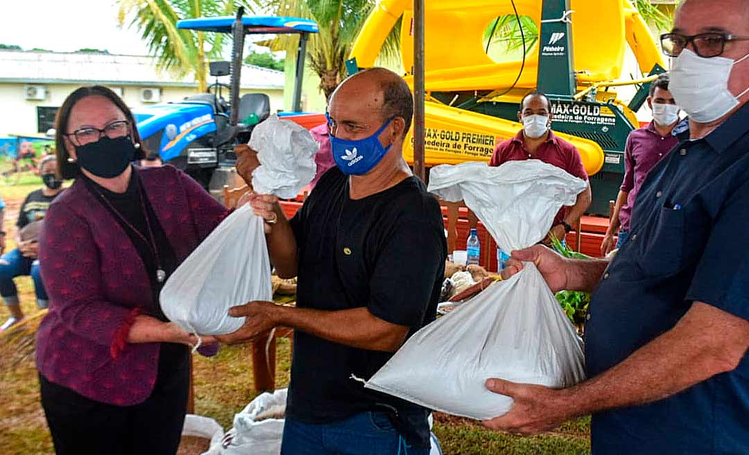 Vanda Milani participa do lançamento da safra de feijão e garante apoio para produção de grãos em Plácido de Castro