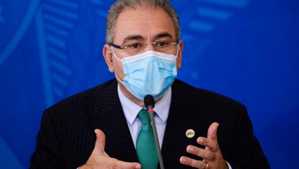 Queiroga anuncia 15,5 milhões de doses de vacina da Pfizer até junho